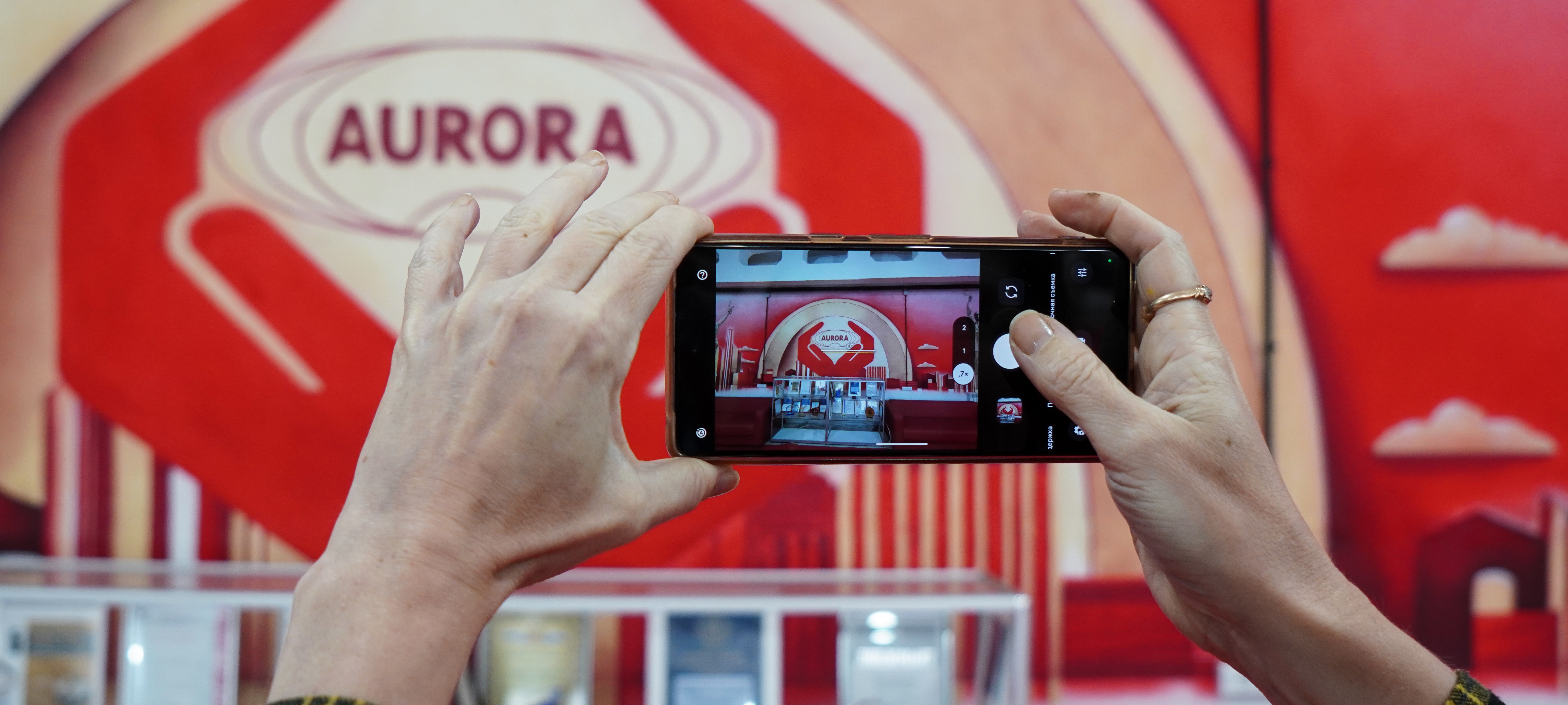 На заводе «АВРОРА» прошел выездной пленэр в рамках подготовки к фестивалю «Время, вперед!»