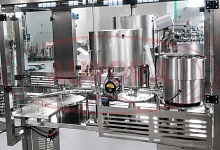 Автоматическая линия для забивки резиновых пробок и завальцовки алюминиевых колпачков